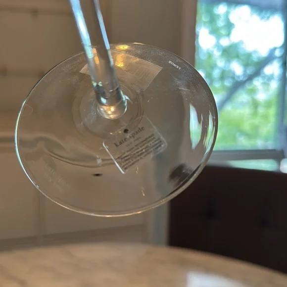 New in box  kate spade new york Larabee Dot Toasting Flute Pair, Lenox - Picture 4 of 5